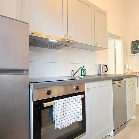 Blumenhof Hbf 公寓 *